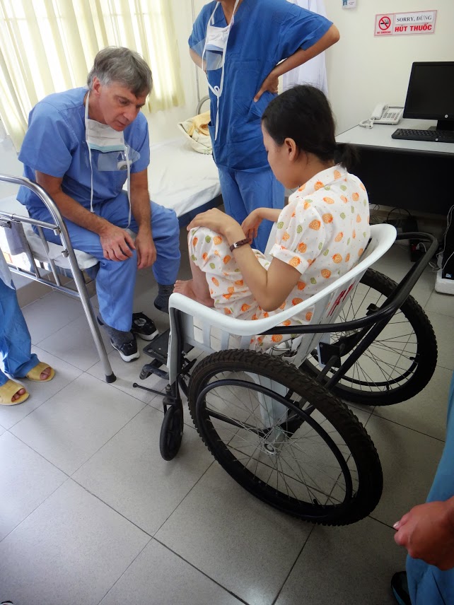 DSC00058 clinic wheelchair